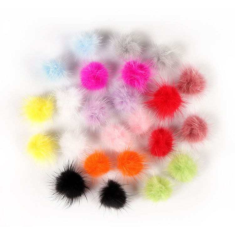 Пухкава топка от 24 части Nail Pom