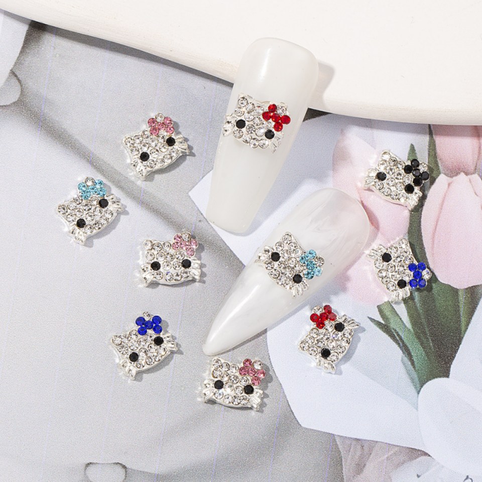 прелести за нокти Hello Kitty